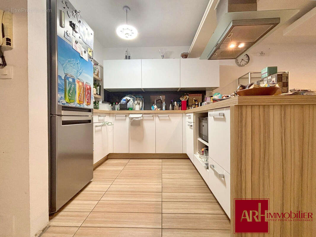 Appartement 43 m² à Saint-Denis  - photo 4
