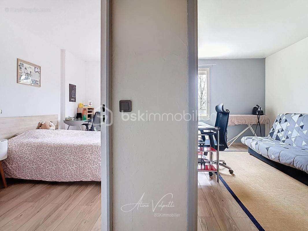 Appartement à LOGNES