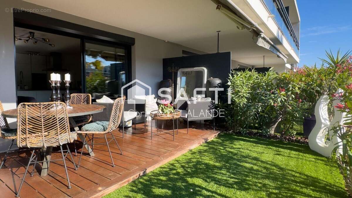 Photo 2 - Appartement à SAINT-LAURENT-DU-VAR