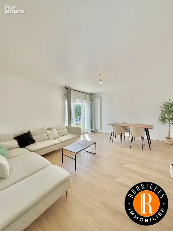 Appartement 4 pièces 82 m² à vendre à Maxeville (54320) - photo 4