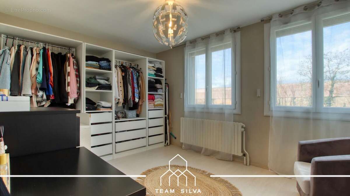 Maison à ROUSSILLON