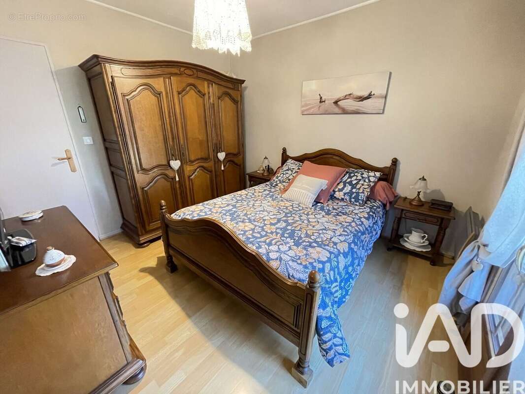 Maison 110 m² à Noisy-Rudignon  - photo 8