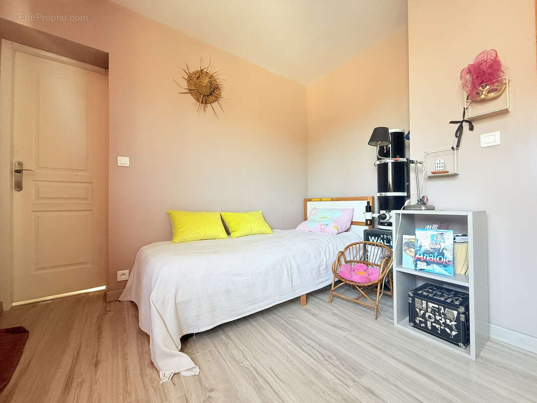 Appartement au premier et dernier étage, avec jardin privatif de 135m2 - photo 10