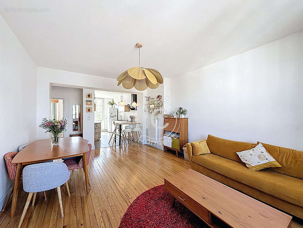 Appartement à TASSIN-LA-DEMI-LUNE