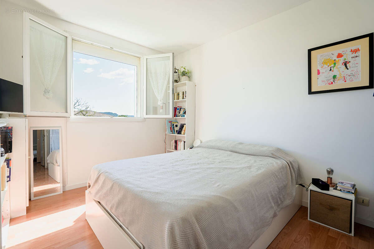 Appartement à VELAUX