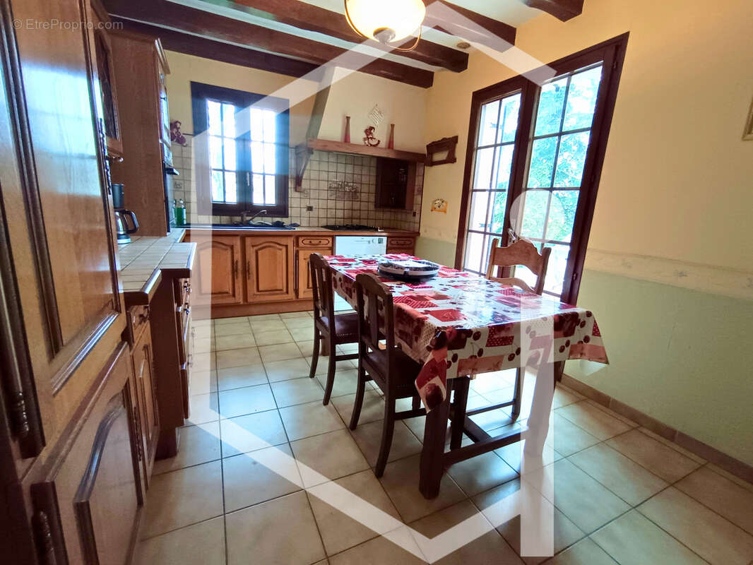 Maison à COSNE-COURS-SUR-LOIRE