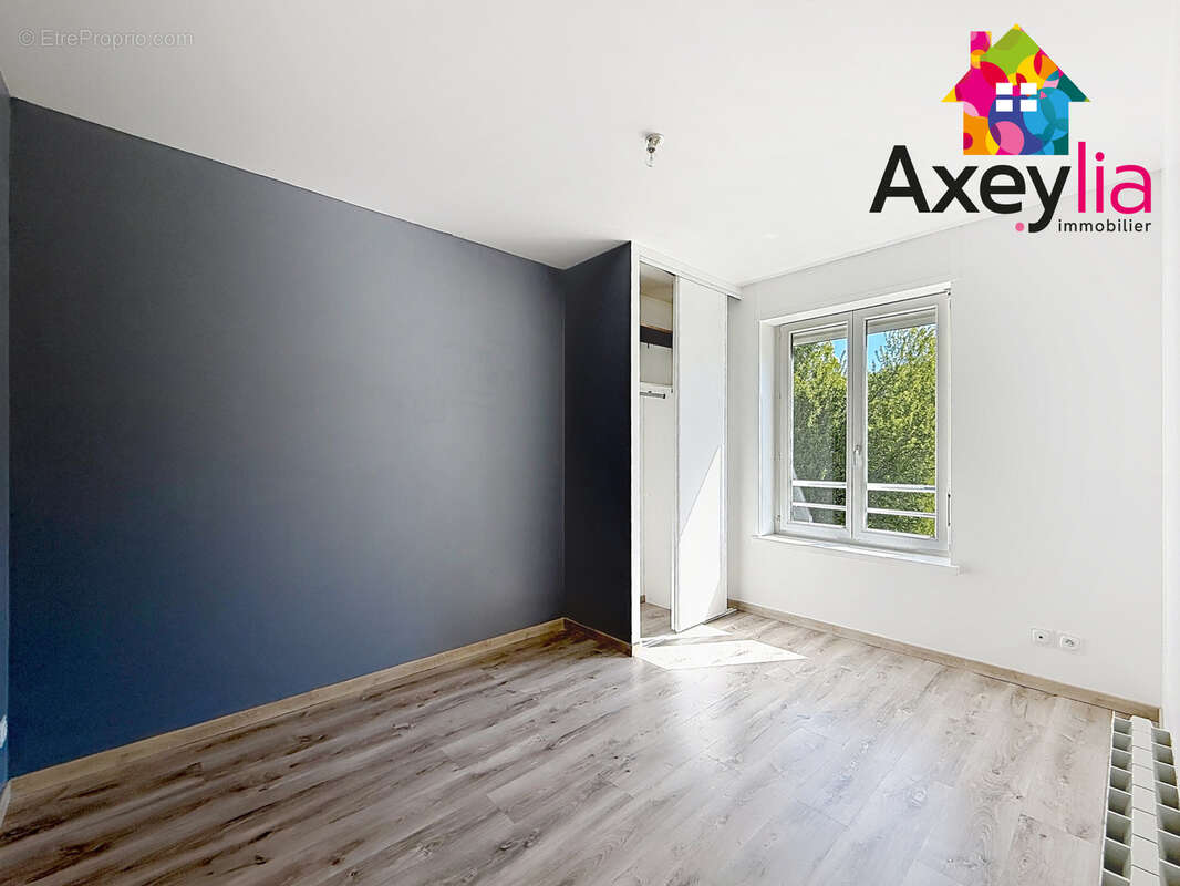 Appartement à REGNY