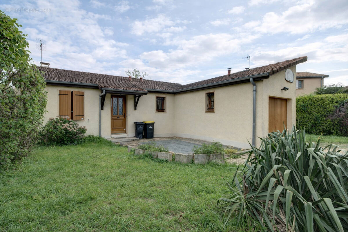 Maison à VILLARS-LES-DOMBES