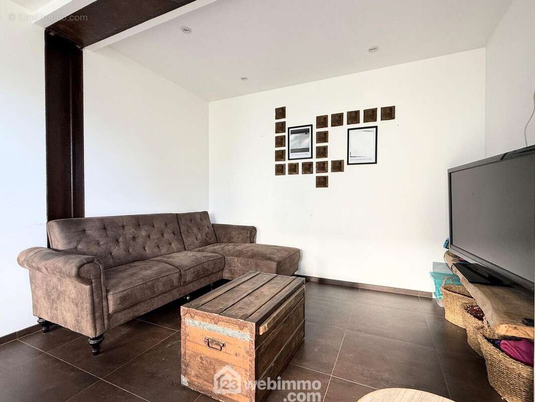 Maison à TREDREZ-LOCQUEMEAU