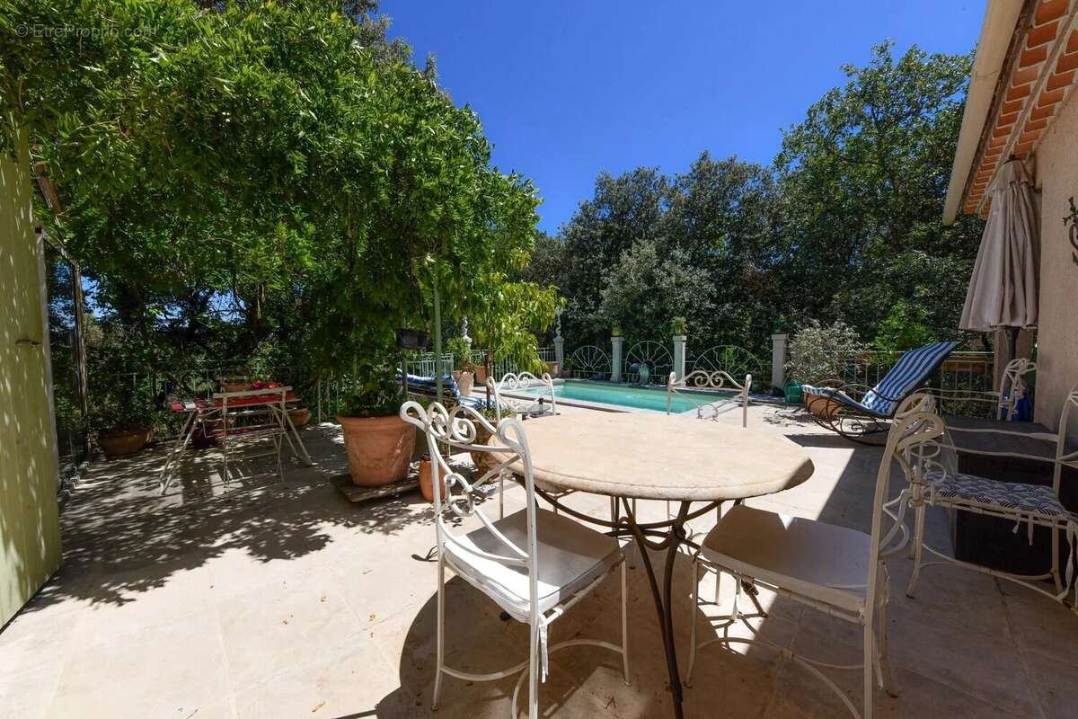 Maison méridionale de 175 m² située à 8 km d'Uzès - photo 11