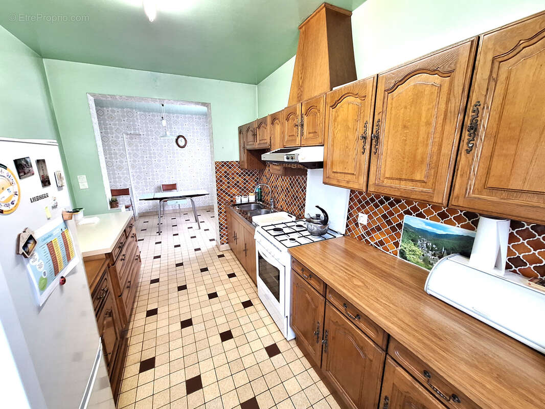Maison à PARON