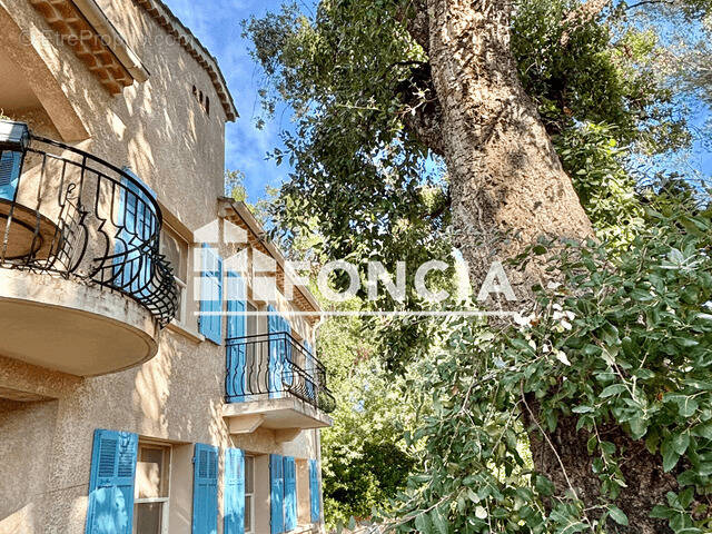 Maison à LA LONDE-LES-MAURES
