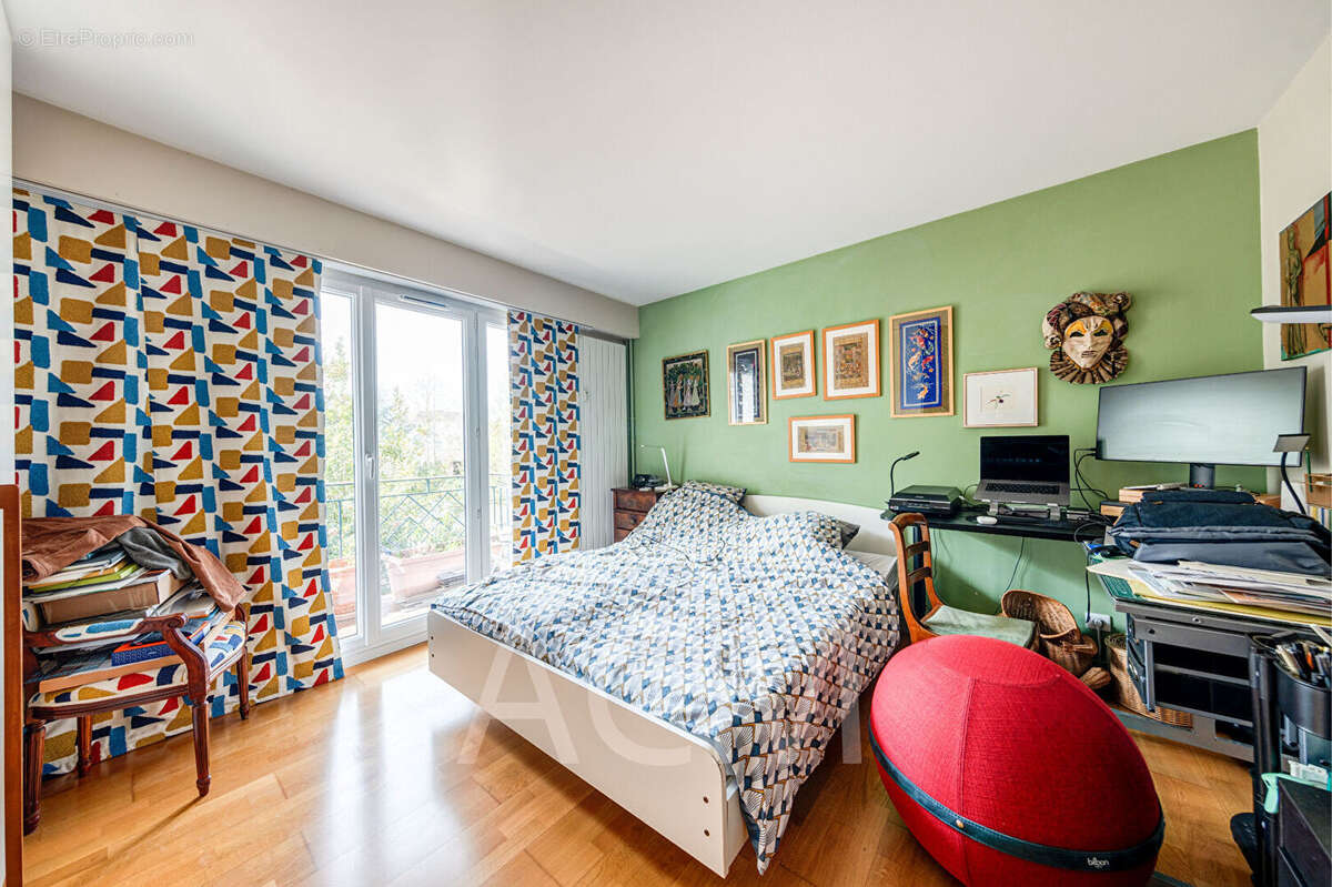 Appartement à MAISONS-LAFFITTE