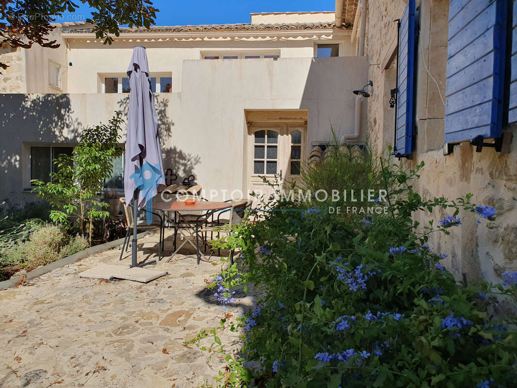 Maison à GOUDARGUES