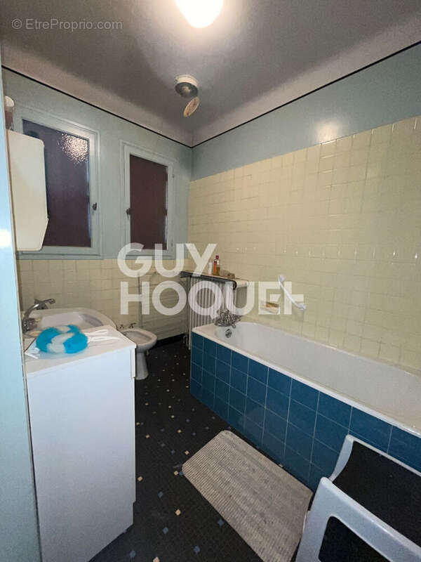 Maison à PARIS-L&#039;HOPITAL