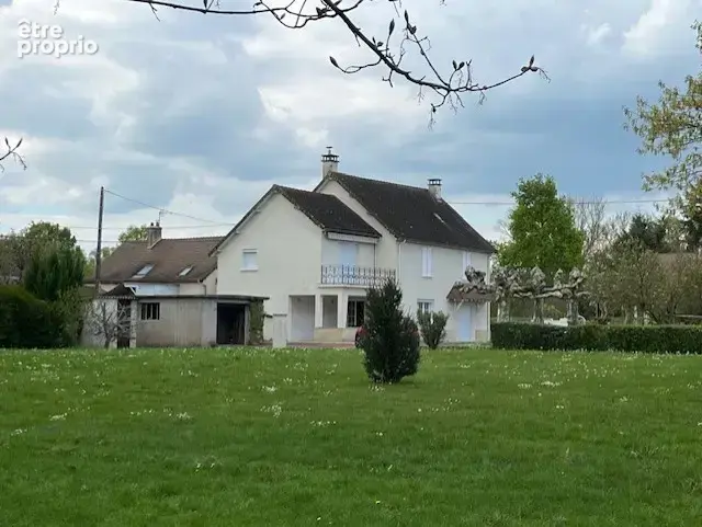 Maison à MESSEY-SUR-GROSNE