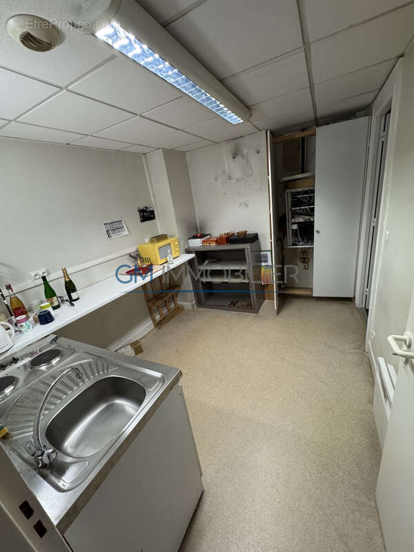 Dax centre-ville   immeuble 495 m2 à rénover   idéal investisseur / projet de division - photo 10