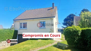 Maison à GREGES