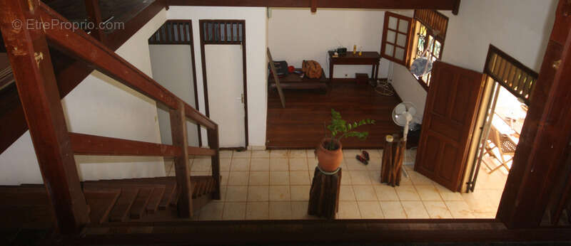 Maison à REMIRE-MONTJOLY