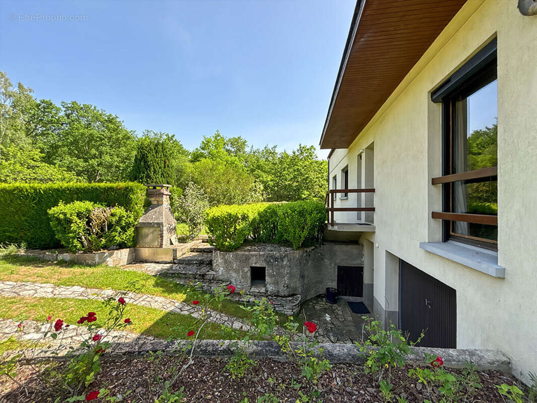 Maison à BONNIERES-SUR-SEINE