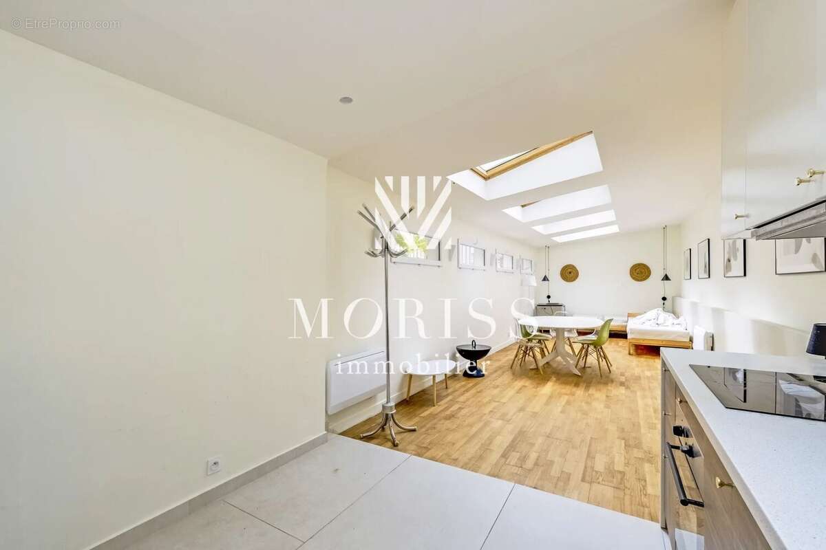 Appartement à PARIS-18E