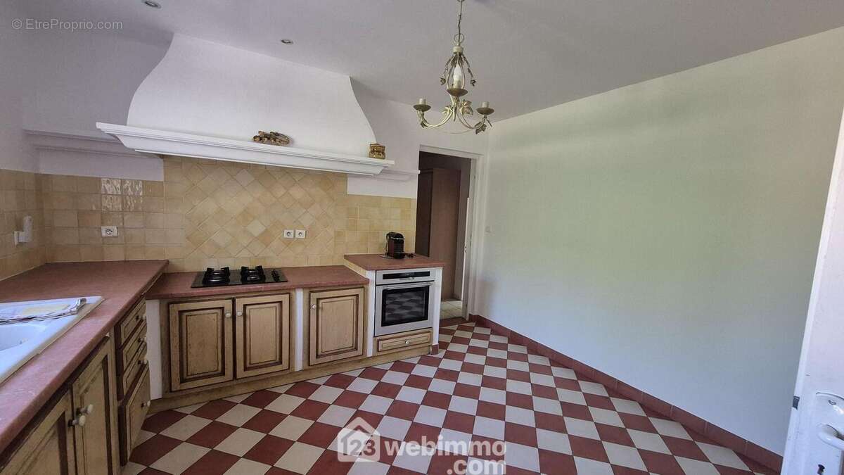 Maison 140 m² à Gonfaron  - photo 21