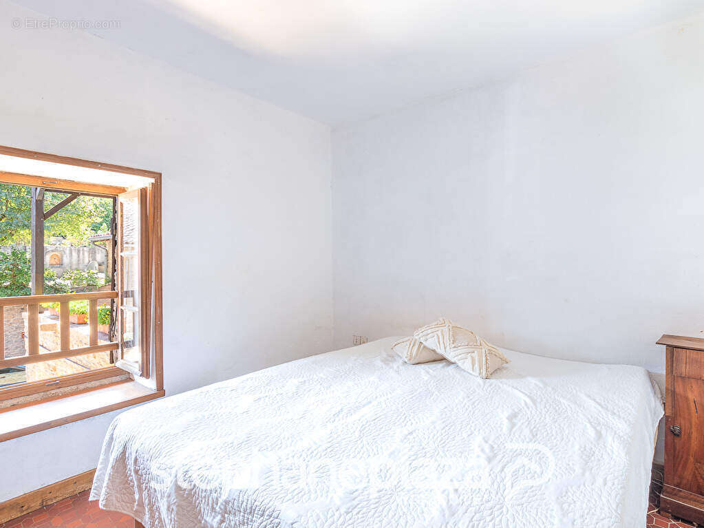 Maison Donzy Le Pertuis 4 pièces 155 m2 - photo 10