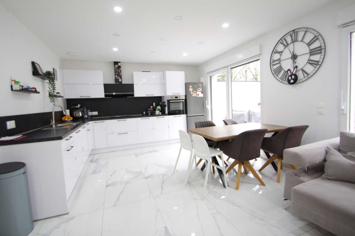 Maison à MONTOY-FLANVILLE