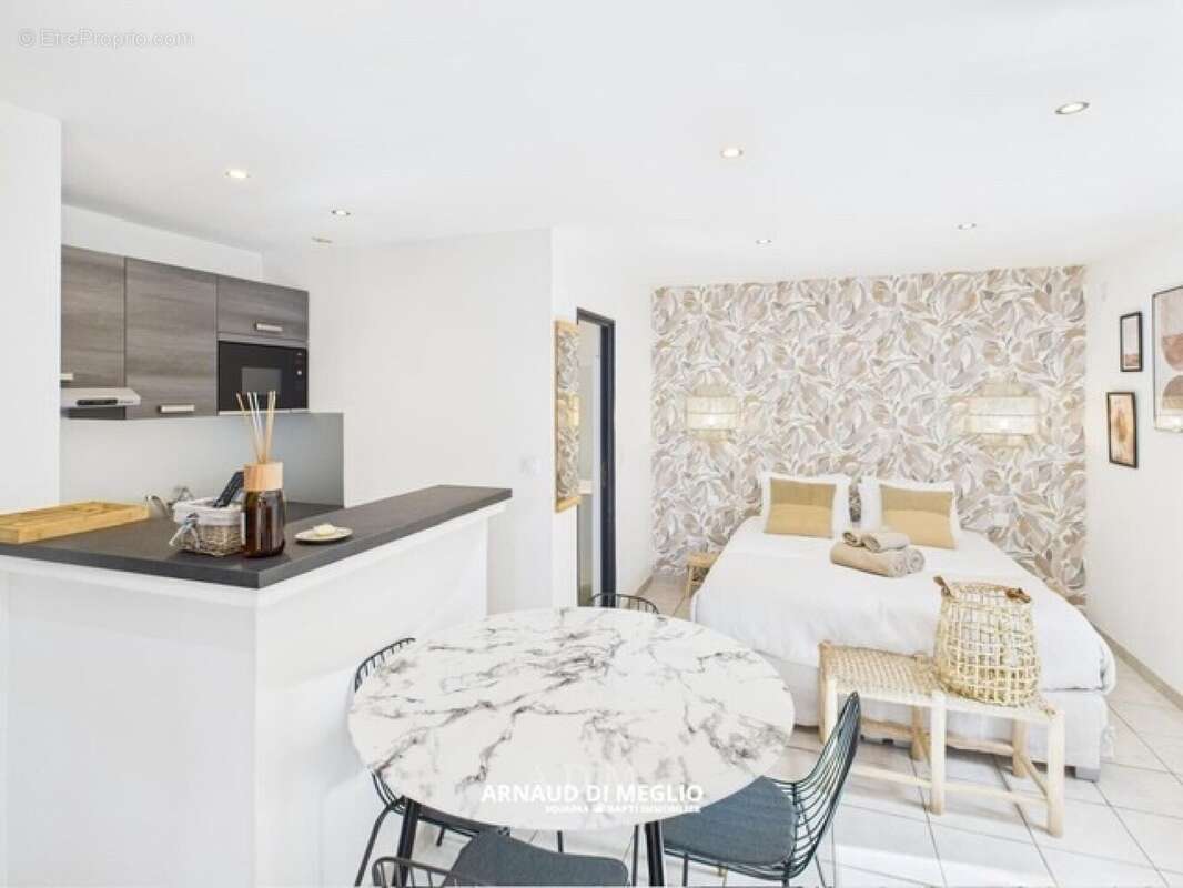 Photo 8 - Commerce à BONIFACIO