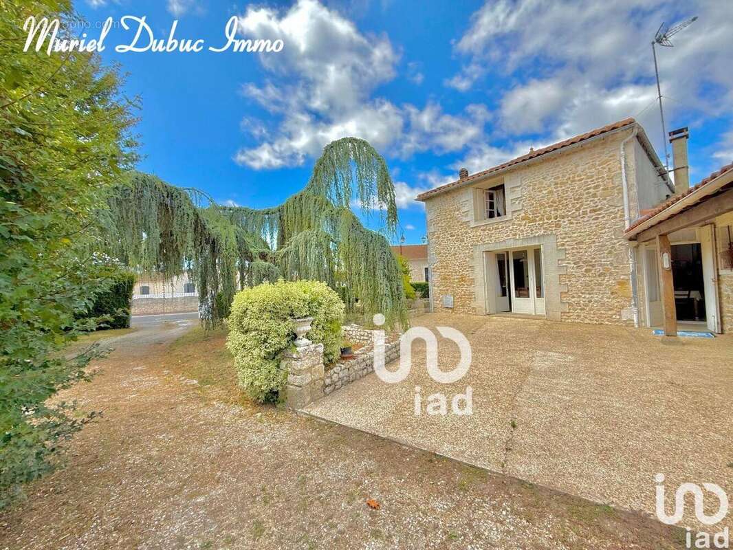 Photo 2 - Maison à SAINT-JUST-LUZAC