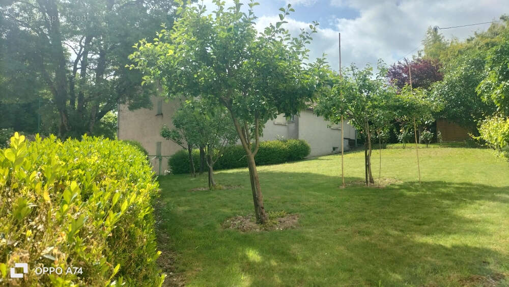 Maison à CAHUZAC-SUR-VERE