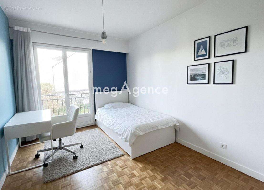 Appartement à SAINT-NOM-LA-BRETECHE