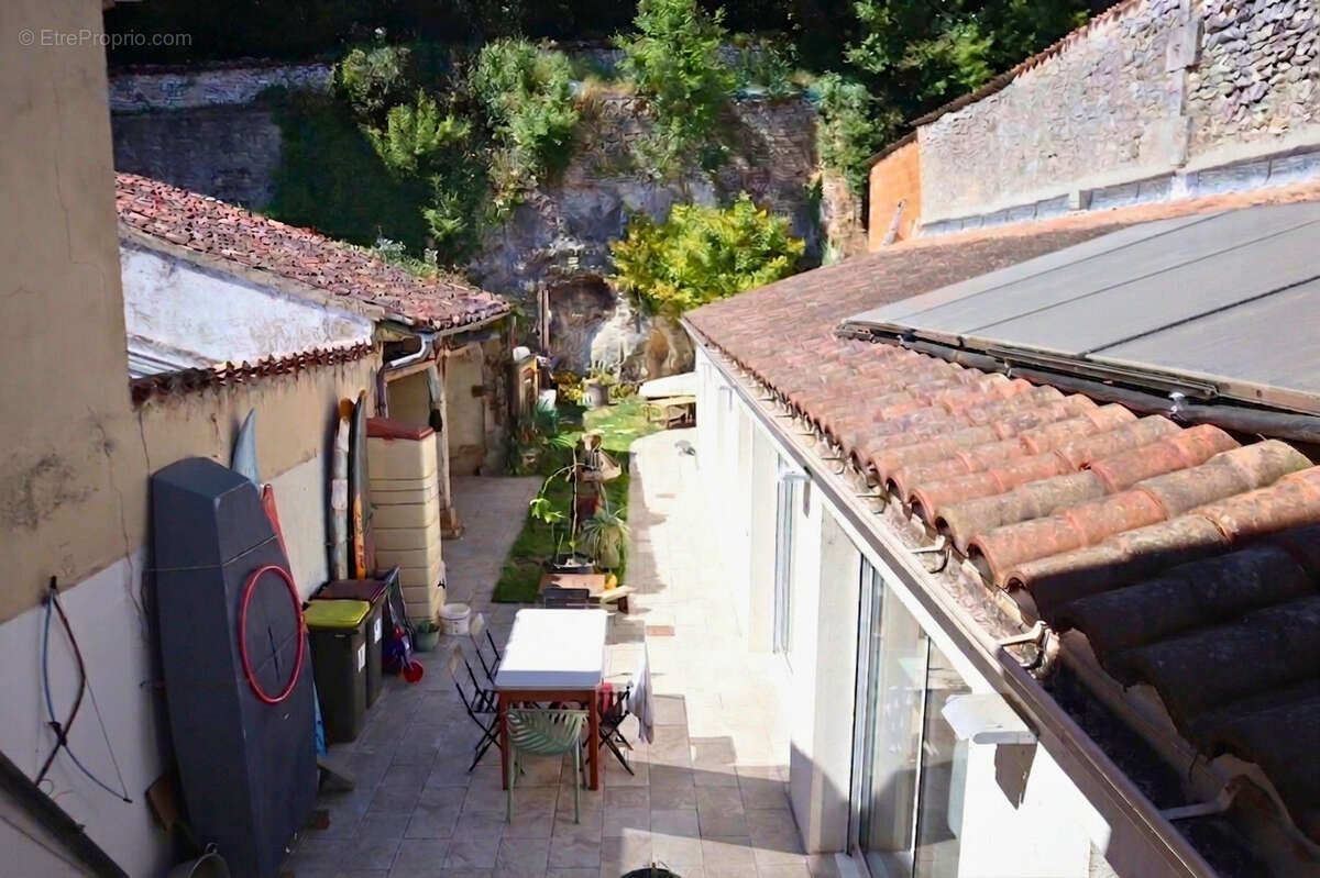 Maison à COGNAC