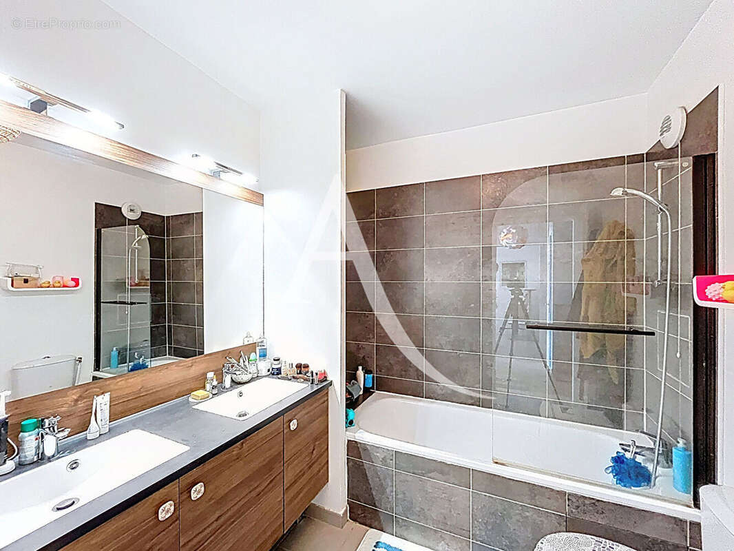 À vendre - massy atlantis - appartement 4 pièces avec balcon, double parking et à 10 minutes de massy-palaiseau - photo 12