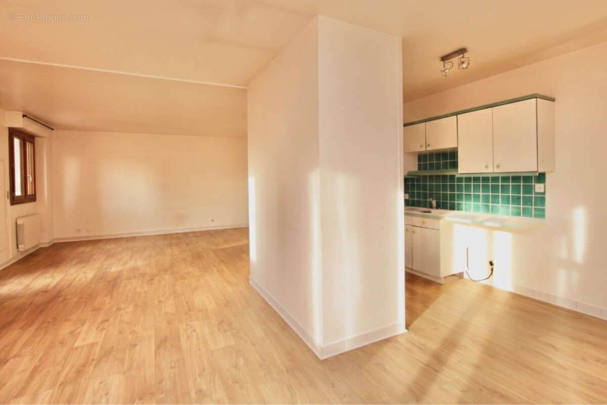 Appartement à SAINT-PIERRE-DE-CHANDIEU