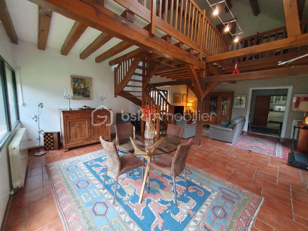 Maison à HUISSEAU-SUR-MAUVES