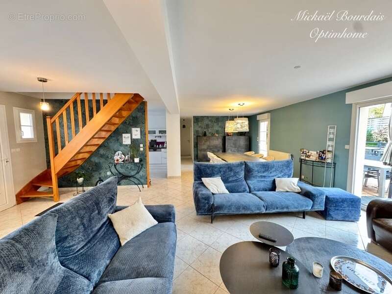 Maison à LA SUZE-SUR-SARTHE