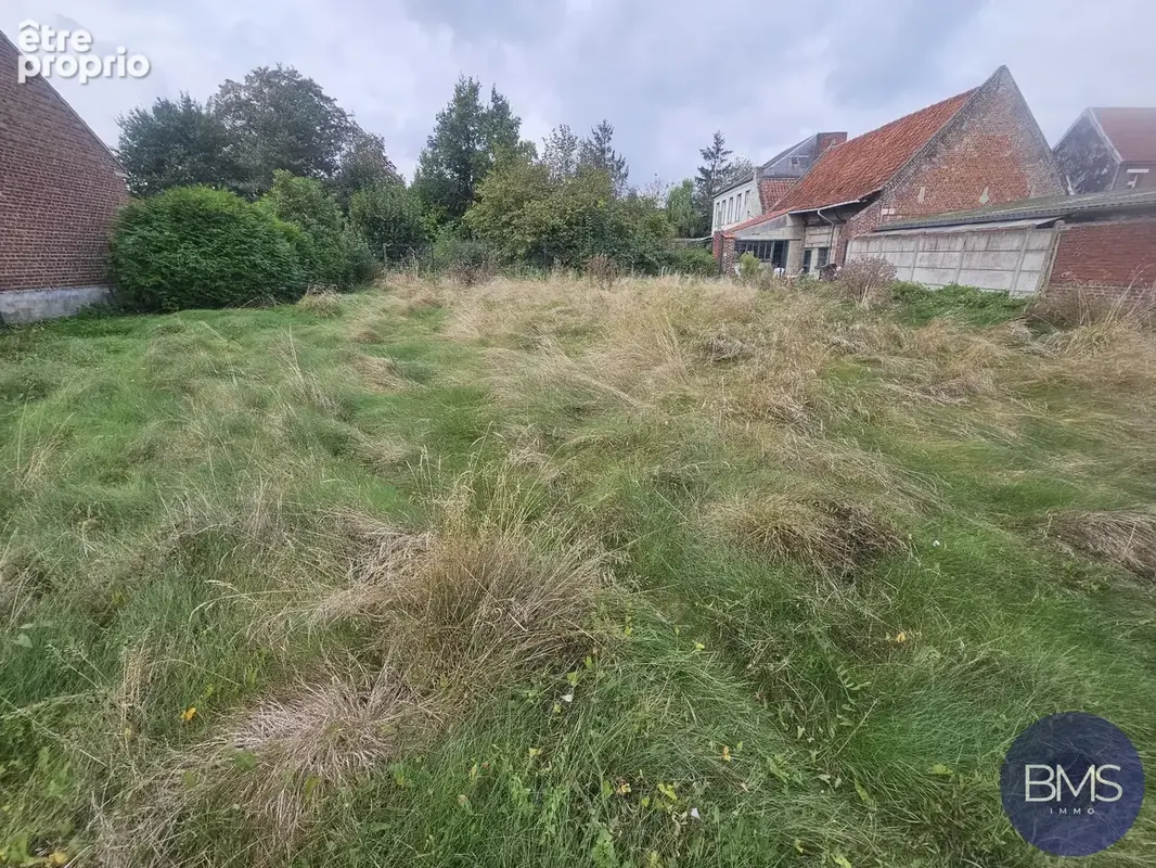 Terrain à LALLAING