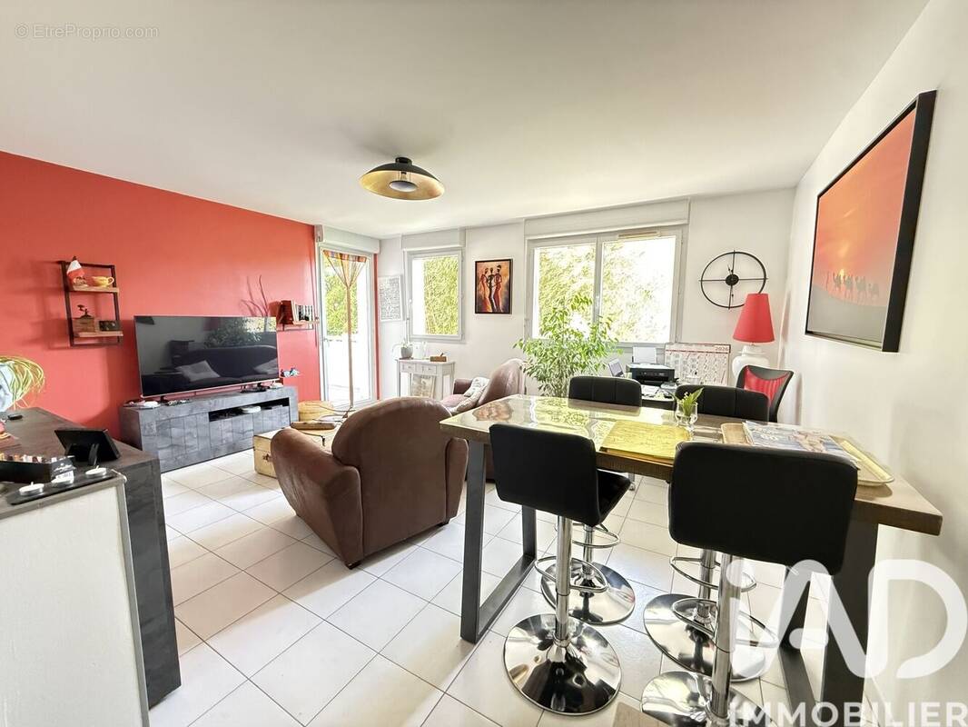 Photo 1 - Appartement à AUCAMVILLE