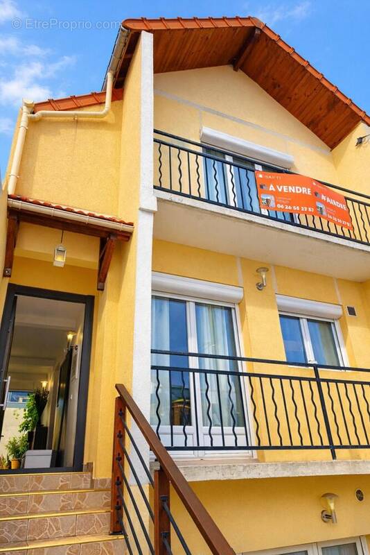 Photo 1 - Maison à BONDY