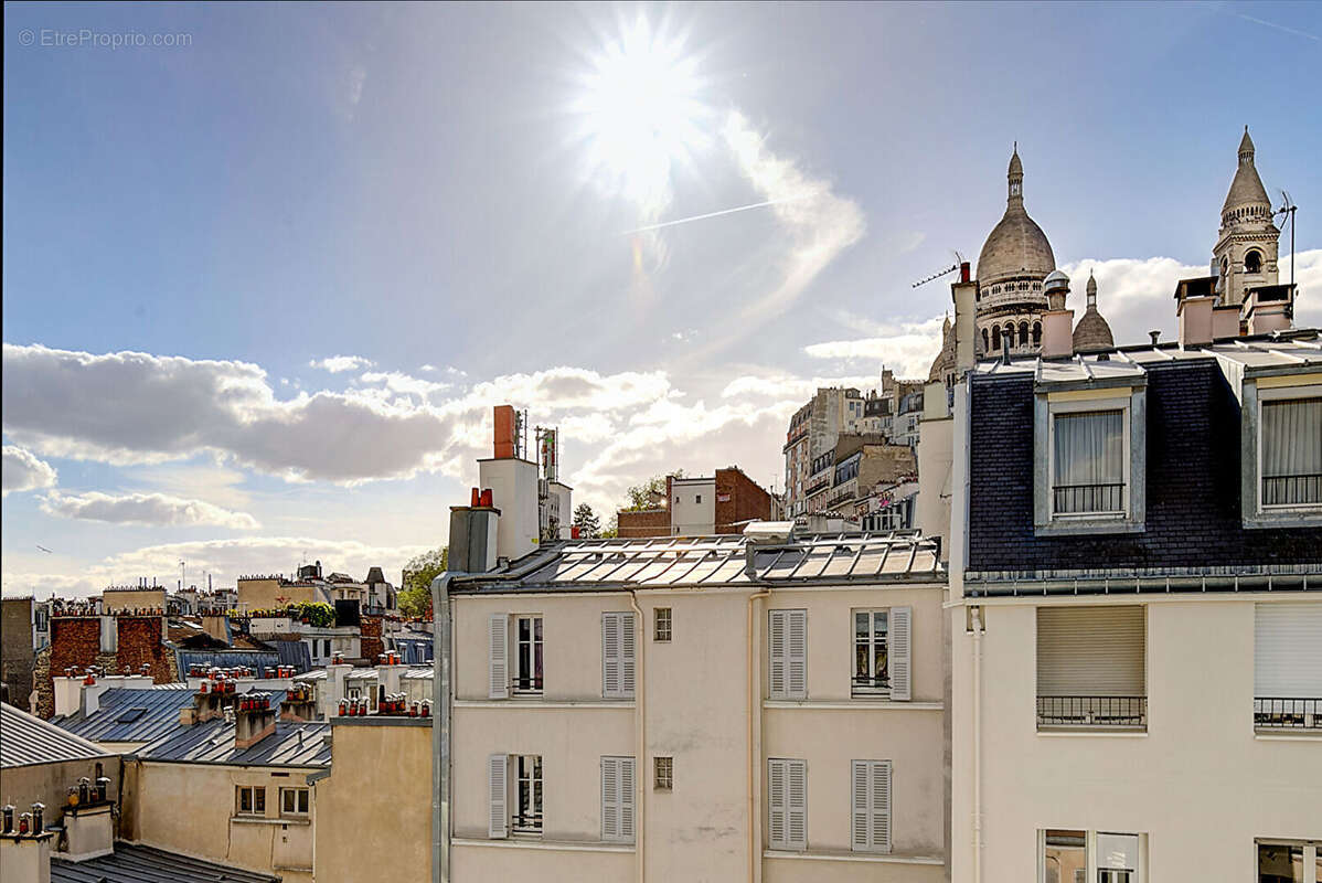 Appartement à PARIS-18E
