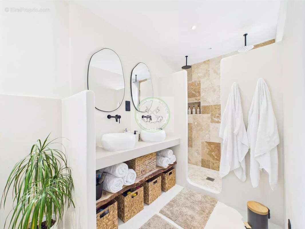 Maison à PUGET-SUR-ARGENS