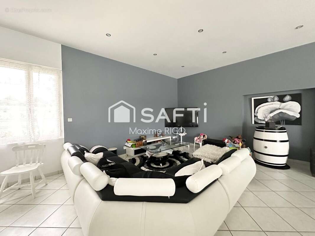 Maison 285 m² à Mauvezin-Sur-Gupie  - photo 5