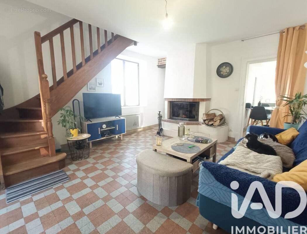 Photo 1 - Maison à SAINT-AMAND-LONGPRE