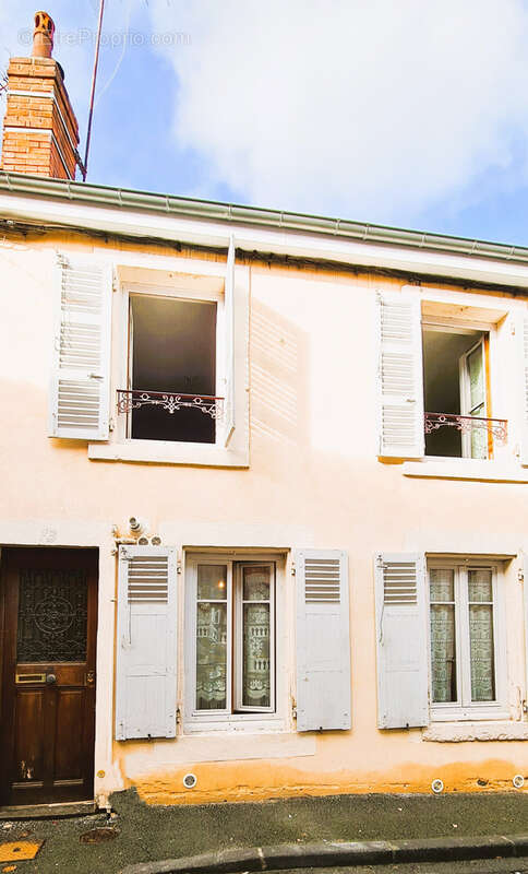 Maison à CLERMONT-FERRAND