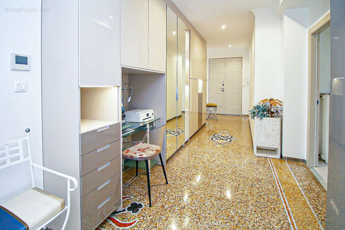 Appartement  - 3 pièces  - 97.0 m² - photo 8