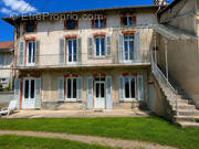 Appartement à SAINT-JUST-EN-CHEVALET