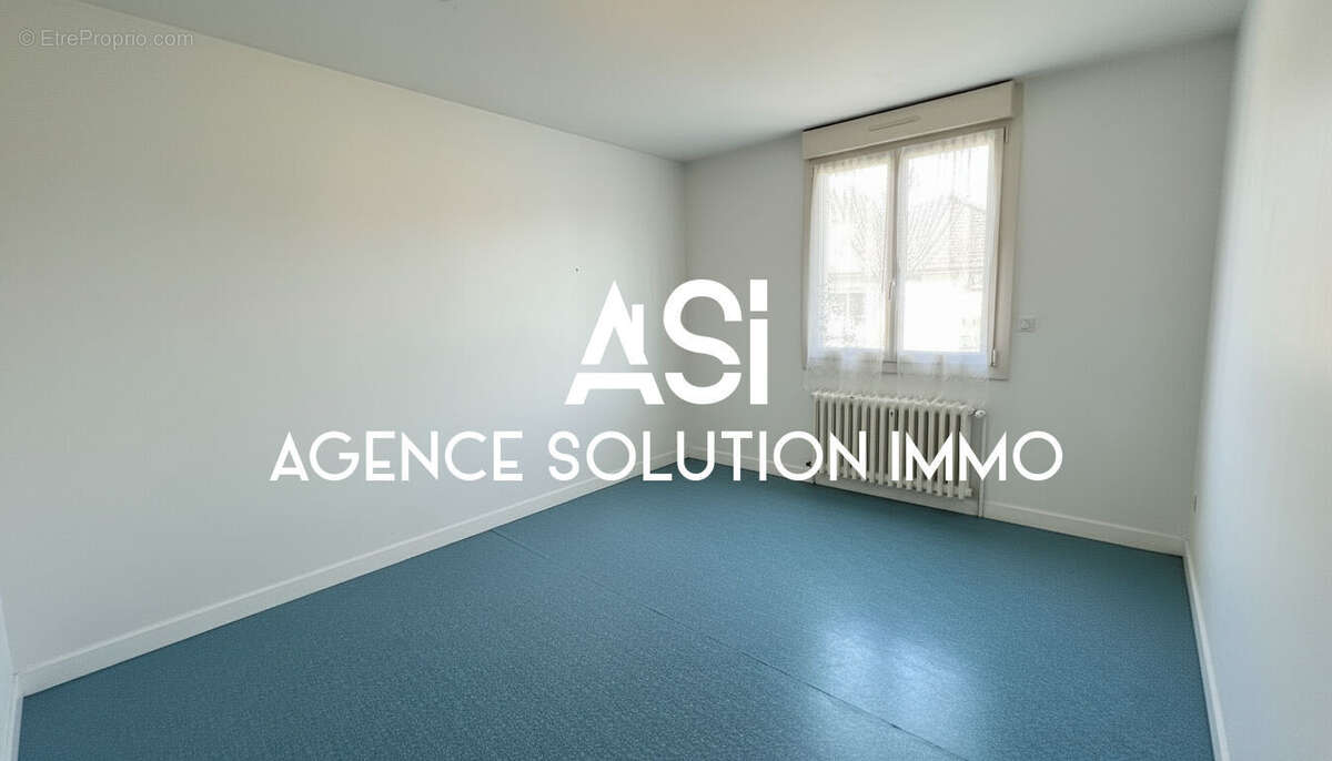 Maison à VILLAINES-LA-JUHEL