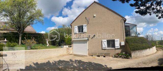 Maison à BOURBERAIN