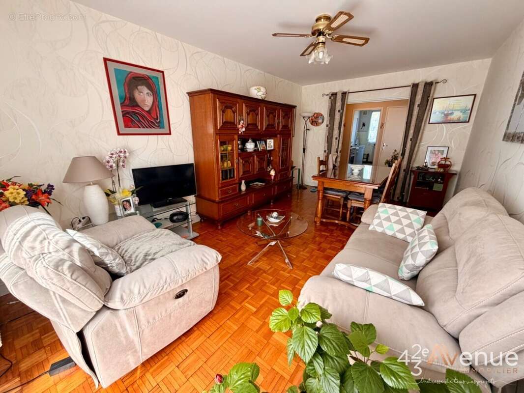 Appartement à SAINT-ETIENNE